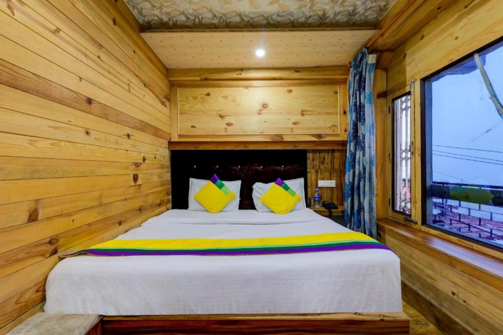 Hotel Vinayak Nainital Near Mall Road Lake View Room Dış mekan fotoğraf