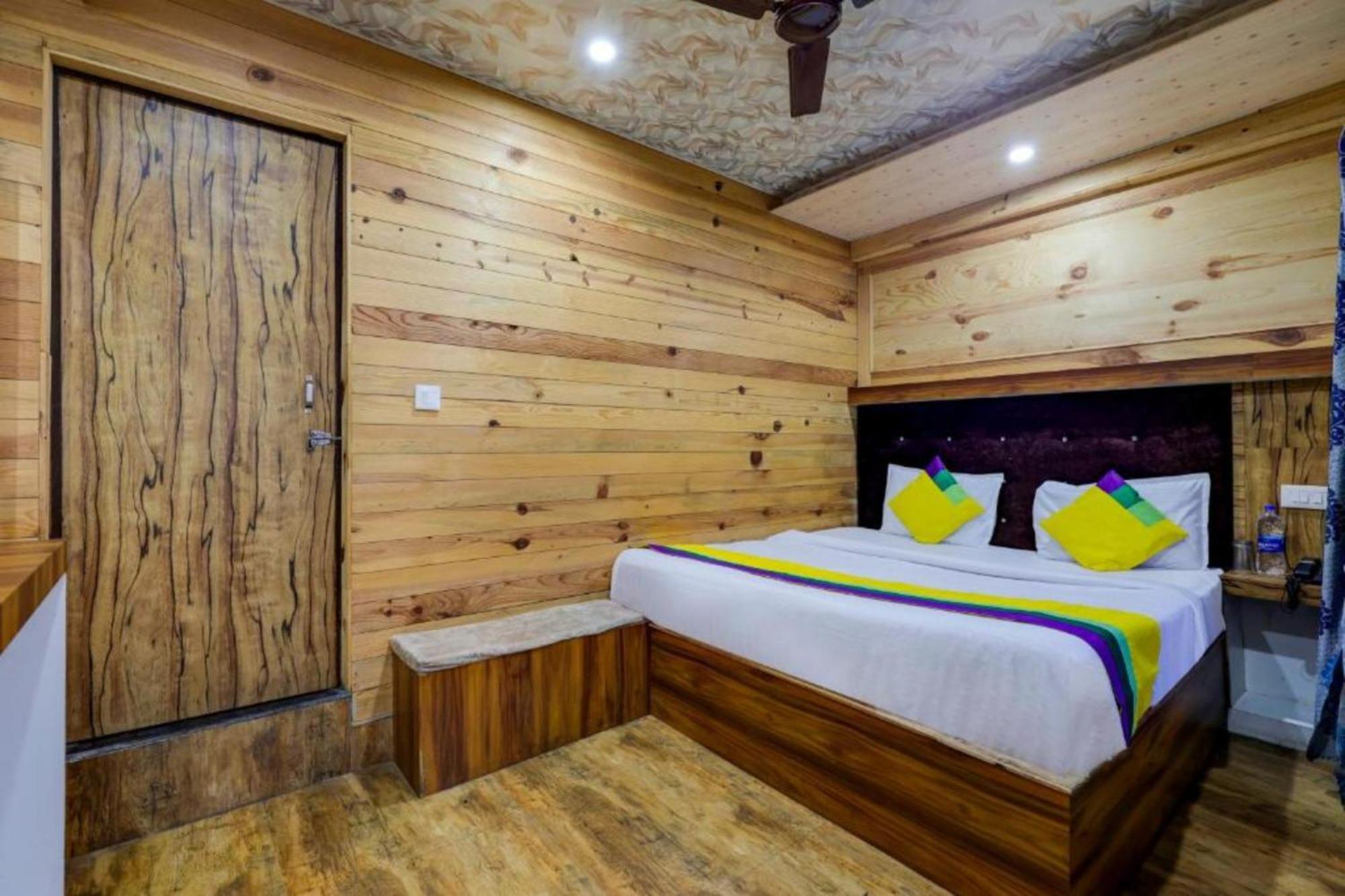 Hotel Vinayak Nainital Near Mall Road Lake View Room Dış mekan fotoğraf